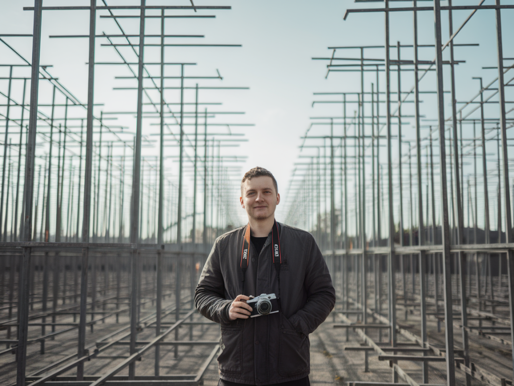 Wie verwandeln sie eine fotoserie in einen dreikanaligen klangraum mit kontaktmikrofonen